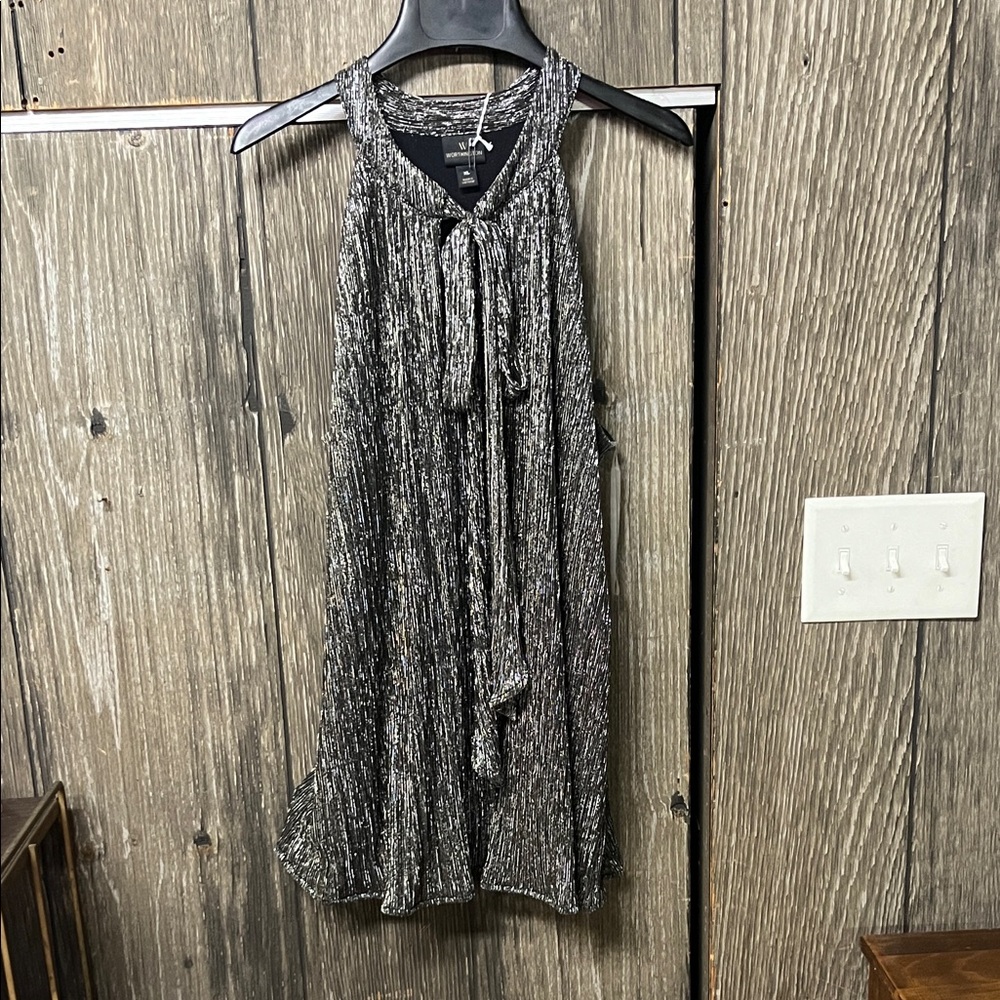 Worthington Black and Silver Metallic Knit Top
